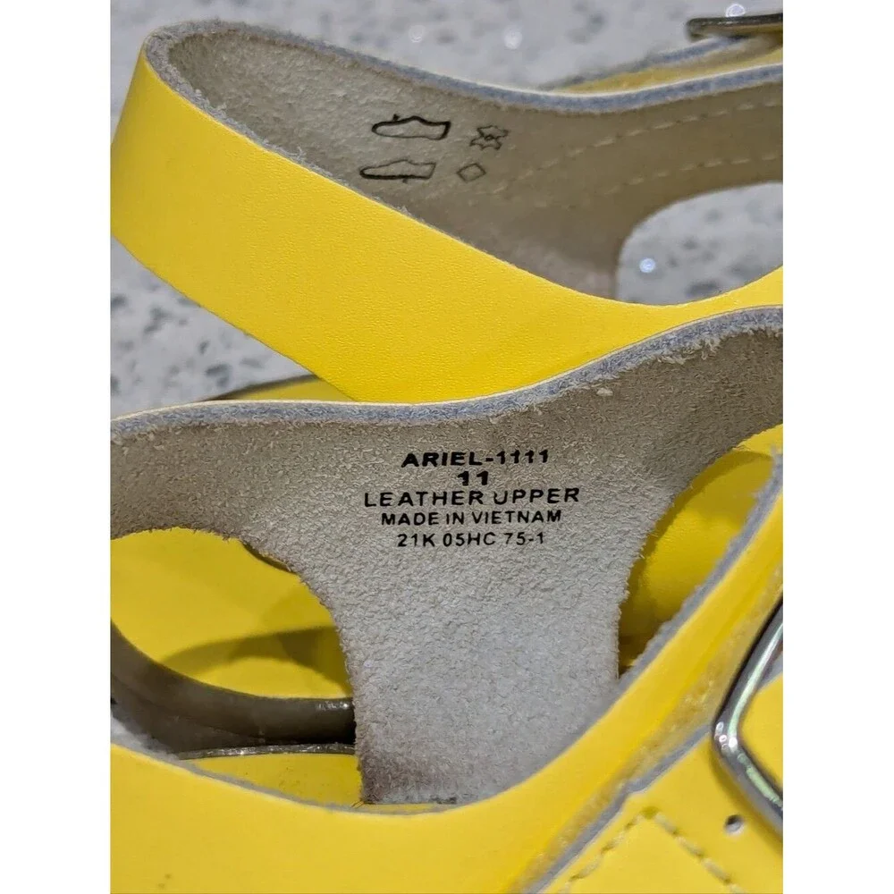 FootMates ariel sandal